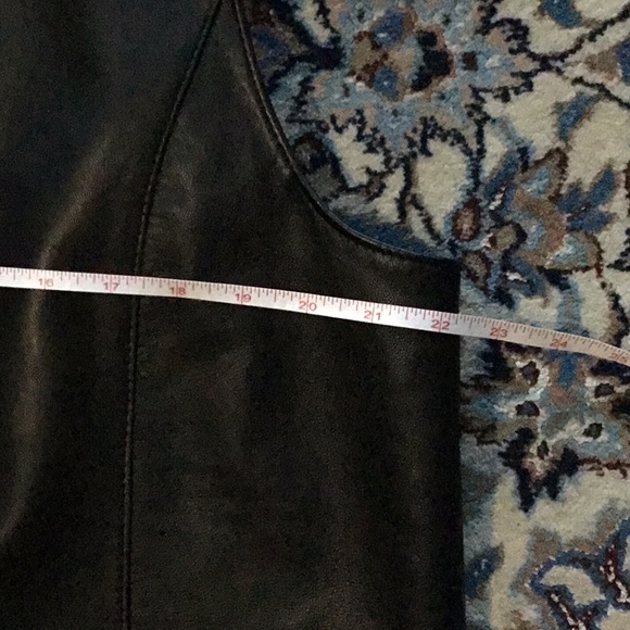 Vintage leather waistcoat - Picture 10 of 11